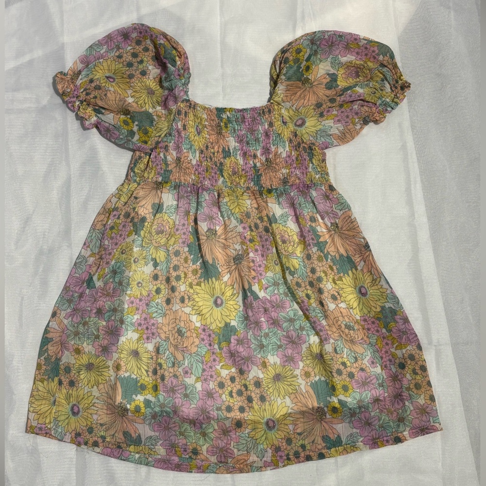 Zara Girls Floral Puff Sleeve Dress smocked Size 4-5